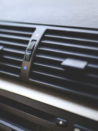 Klimatyzacja w samochodzie - jak o nią dbać